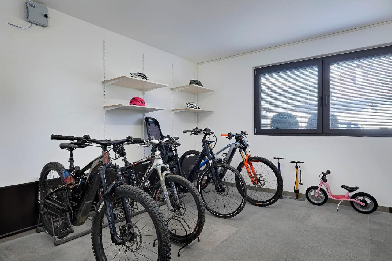 Appartement-Hotel Beatenhof Tirolo Luaran gambar