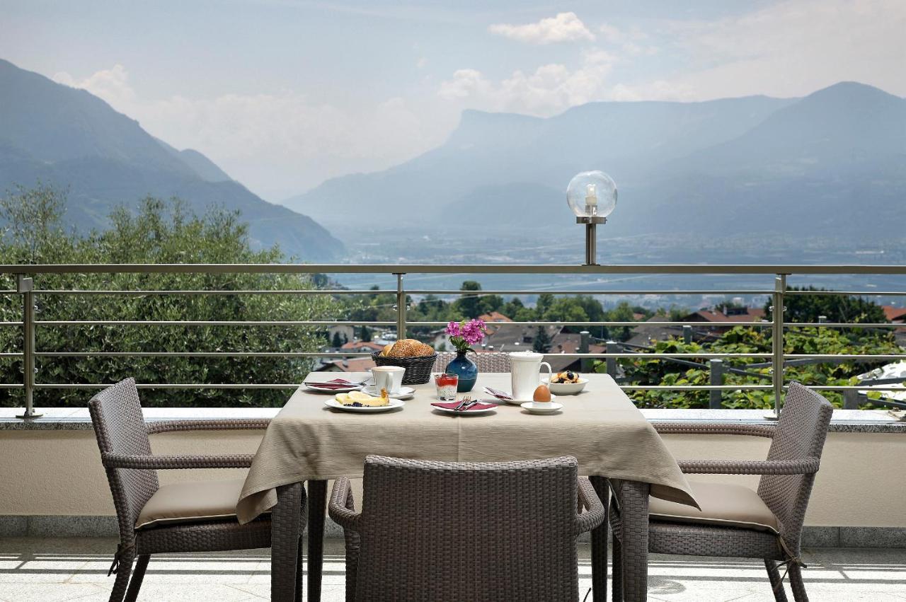 Appartement-Hotel Beatenhof Tirolo Luaran gambar