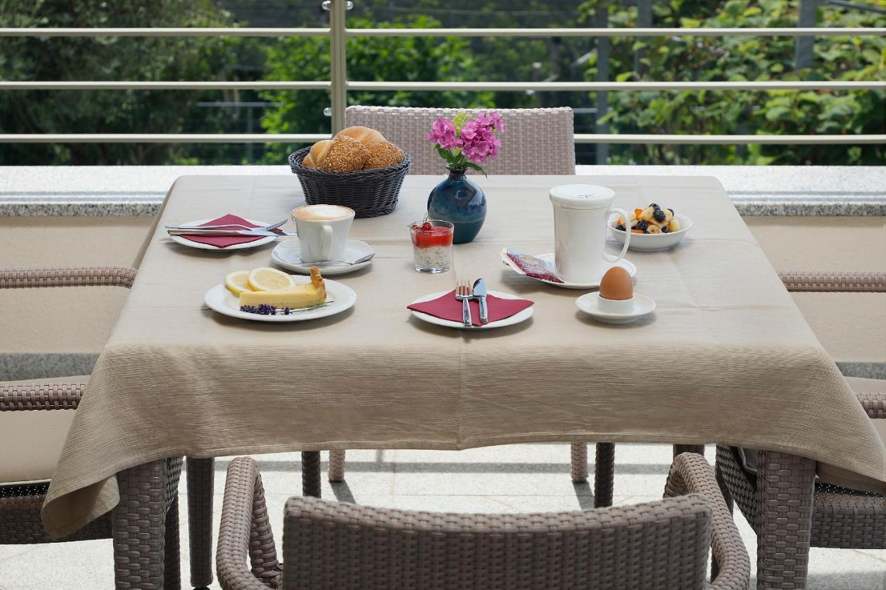 Appartement-Hotel Beatenhof Tirolo Luaran gambar